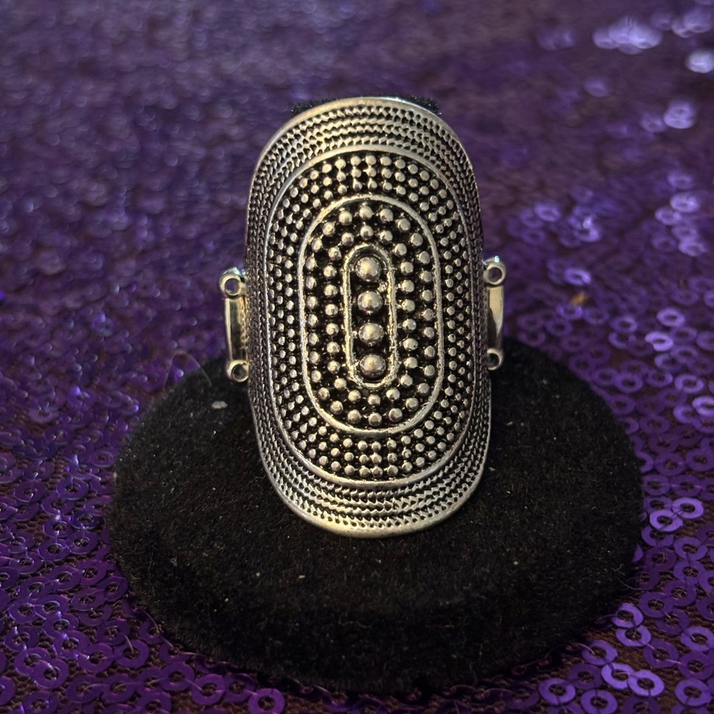 paparazzi Silver-Tone Oval Beaded Statement Ring